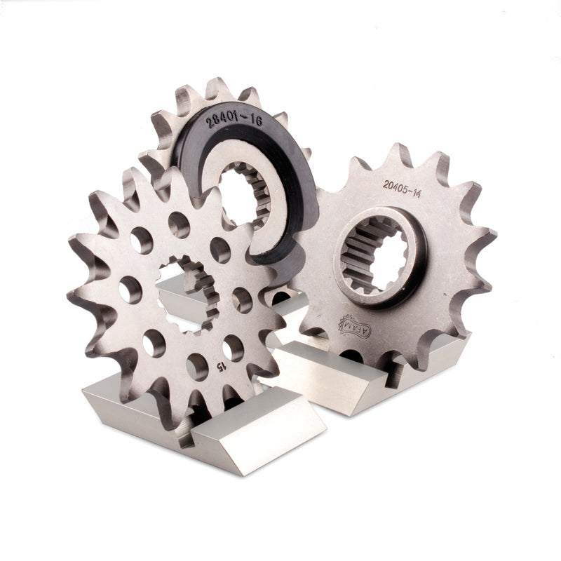 AFAM Steel Standard Front Sprocket 73305 - 520, kompatibelt med KTM 390 Duke och RC 390. Slitstarkt ståldrev för förbättrad kraftöverföring.