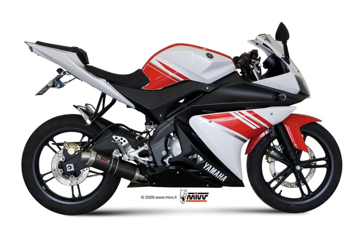 Yamaha YZF-R 125 utrustad med MIVV GP Full Exhaust System 00.73.Y.030.L2S, visad från sidan med racinginspirerad stil och svart kolfiberljuddämpare.
