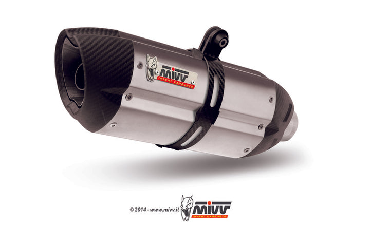 Närbild på MIVV SUONO Slip-On avgassystem i rostfritt stål med kolfiberändstycke, kompatibel med Yamaha FZ1 Fazer Y.023.L7.