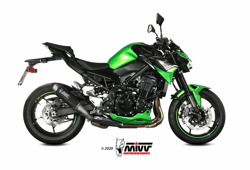 MIVV GP Pro Silencer Carbon/Stainless Steel End Cap K.052.L2P monterad på grön Kawasaki motorcykel, visad från sidan. Perfekt för reservdelar inom MC-tillbehör.
