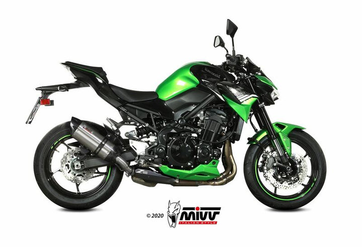 MIVV Silencer Suono Stainless Steel/Carbon End Cap K.052.L7 monterad på grön sportmotorcykel, visad från sidan för e-handelskategori reservdelar.