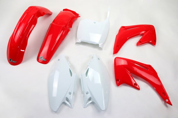 НЛО пластмасов комплект OEM цвят червен/бял Honda CR125R/250R hokit101@999
