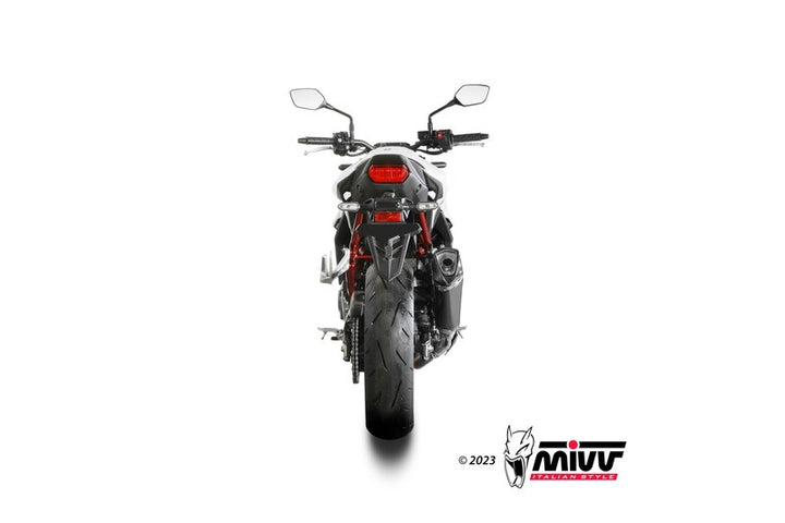 Bakre vy av motorcykel med MIVV Delta Race Slip-On H.085.LDRC, visar exakt passform och stilren design för fordonstillbehörskategorin.