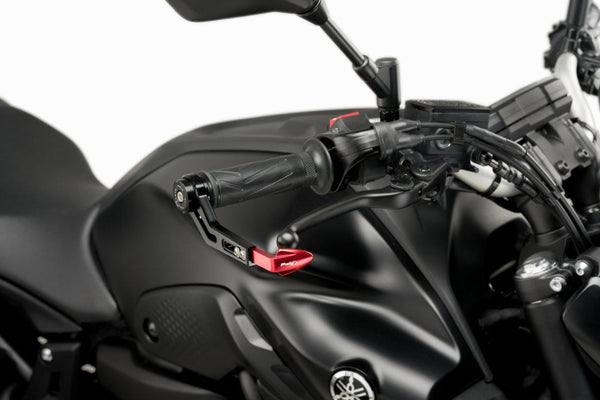 Protector Brake lives c/red