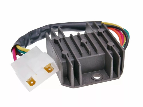 101 октанов токоизправител / регулатор IP32346